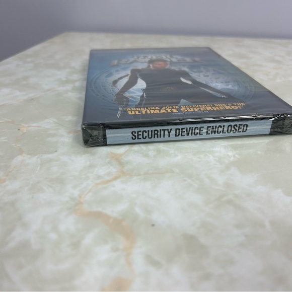 Lara Croft Tomb Raider Special Collector’s Edition DVD 2001 - Picture 3 of 4